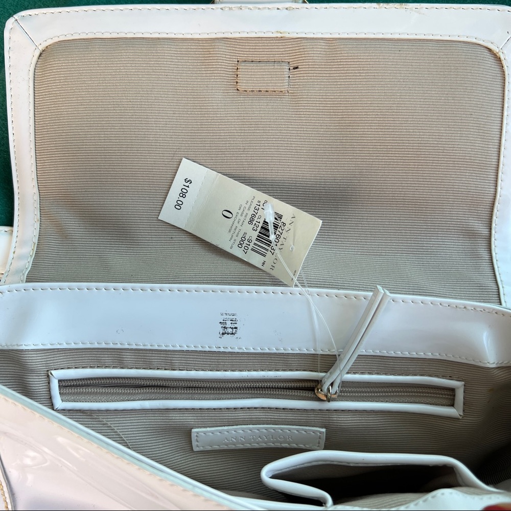 NWT Y2K White Patent Buckled Baguette Bag - Picture 4 of 11